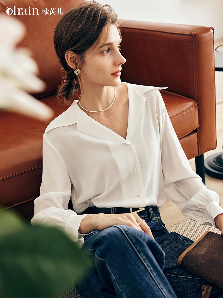 

OLrain French Elegant White Shirt for Woman 2025 Autumn Fall Ladies V-neck Relaxed Long Sleeve Shirt Women's Clothes O23CX69359