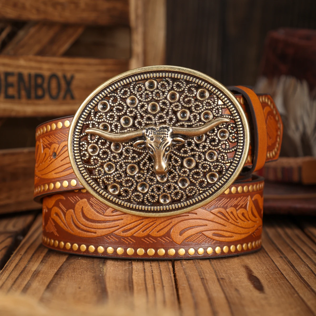 A PU Belt Suitable for Both Men and Women, Combining the Style of Western Denim and Retro, Is Perfect for Daily Casual Outings