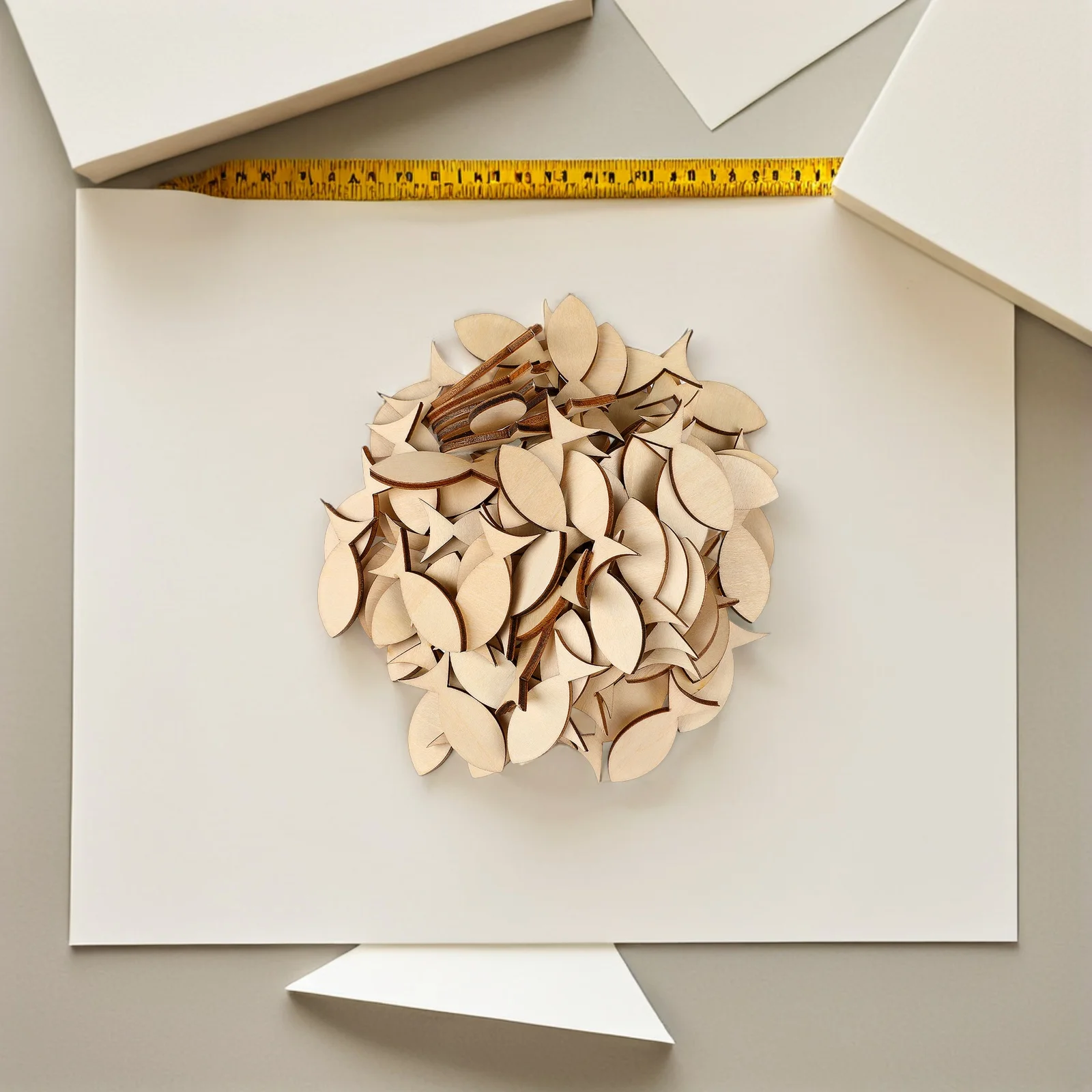 50 قطعة مجموعة سبورة خشبية الديكور شكل سمكة صغيرة القواطع الخشبية دهان داي الحرفية سطح أملس الزينة الريفية الإبداعية