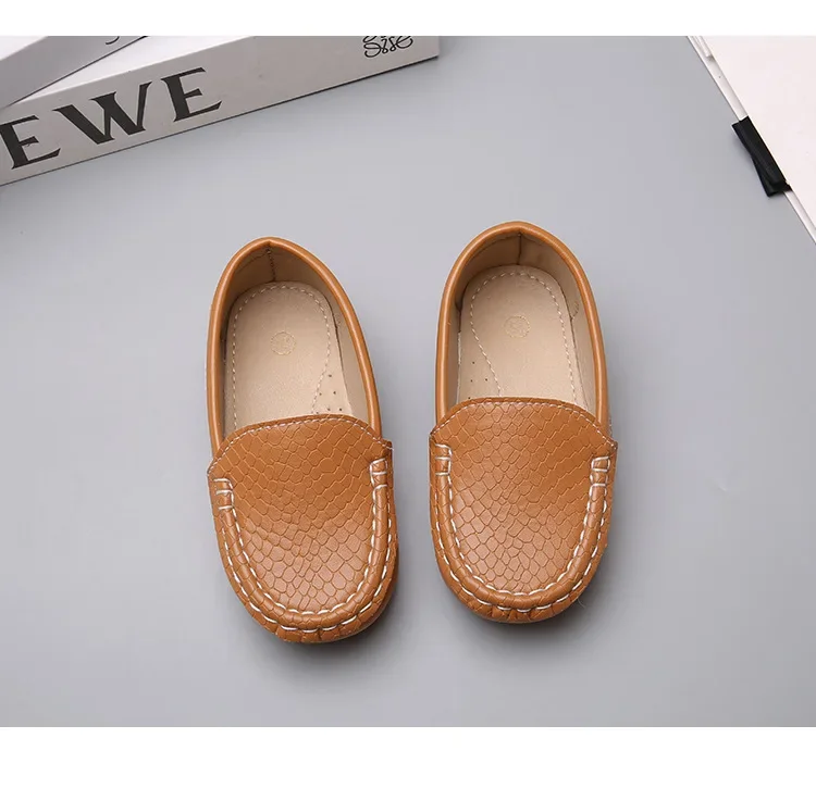JGSHOWKITO 2026 Brandneue Jungen Casual Loafers Modische Klassische Weiche PU Slip-on Kinder Hochzeit Party Leder Flats Mokassins Trendy – Detail 21