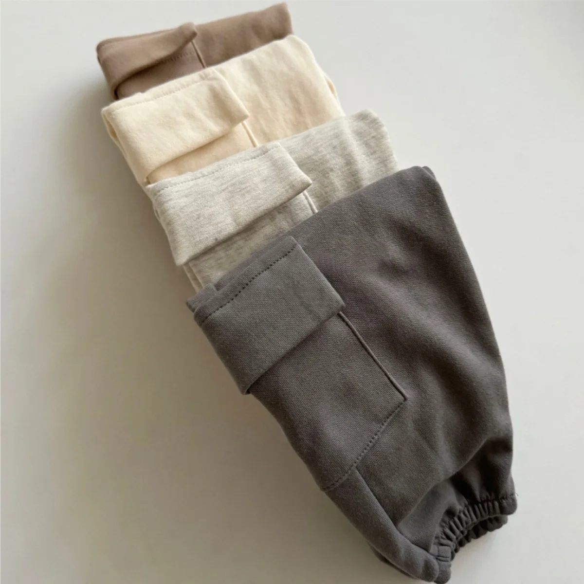 2025 Autumn New Baby Loose Trousers Solid Infant Boys Large Pocket Cargo Pants Girls Versatile Casual Pants Toddler Sweat Pants