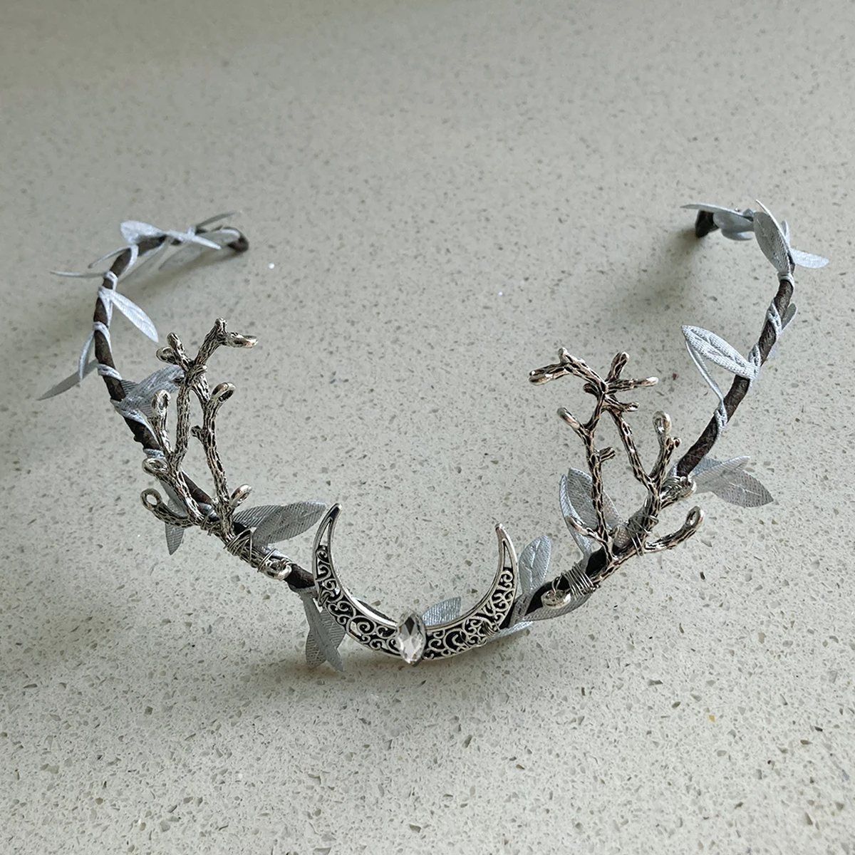 Handgemachte elf Einhorn Königin der Enchanted Woodland Tiara Stirn Headwear Mit Silber Blätter Zweige Crescent Moon Cosplay – Detail 8