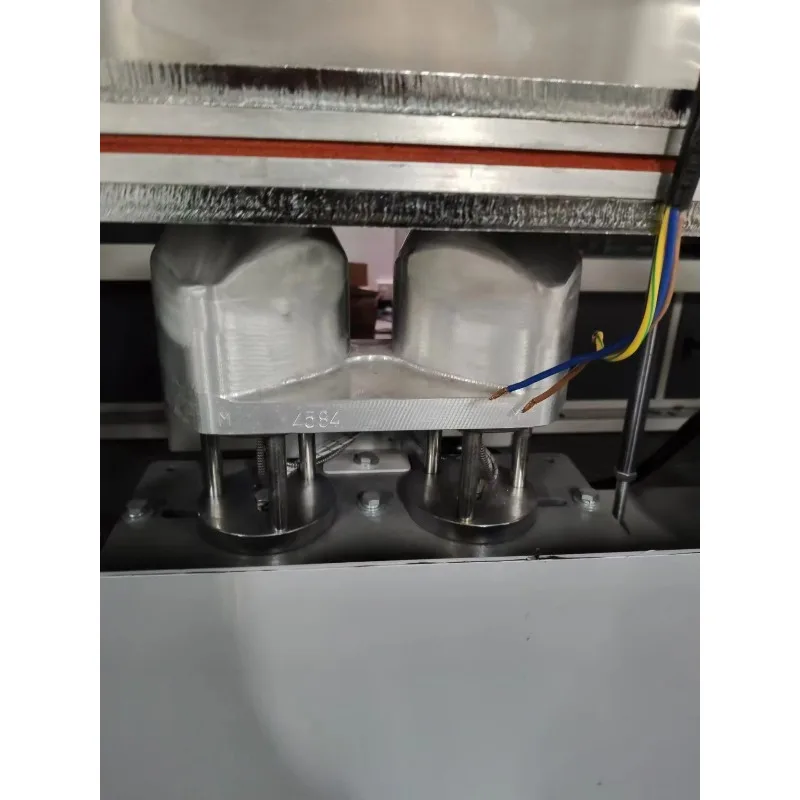 New Low Price Semi-automatic Motor Fabric Cup Molding Machine for Apparel Bras Underwear Manufacturing with Elastic Fabric