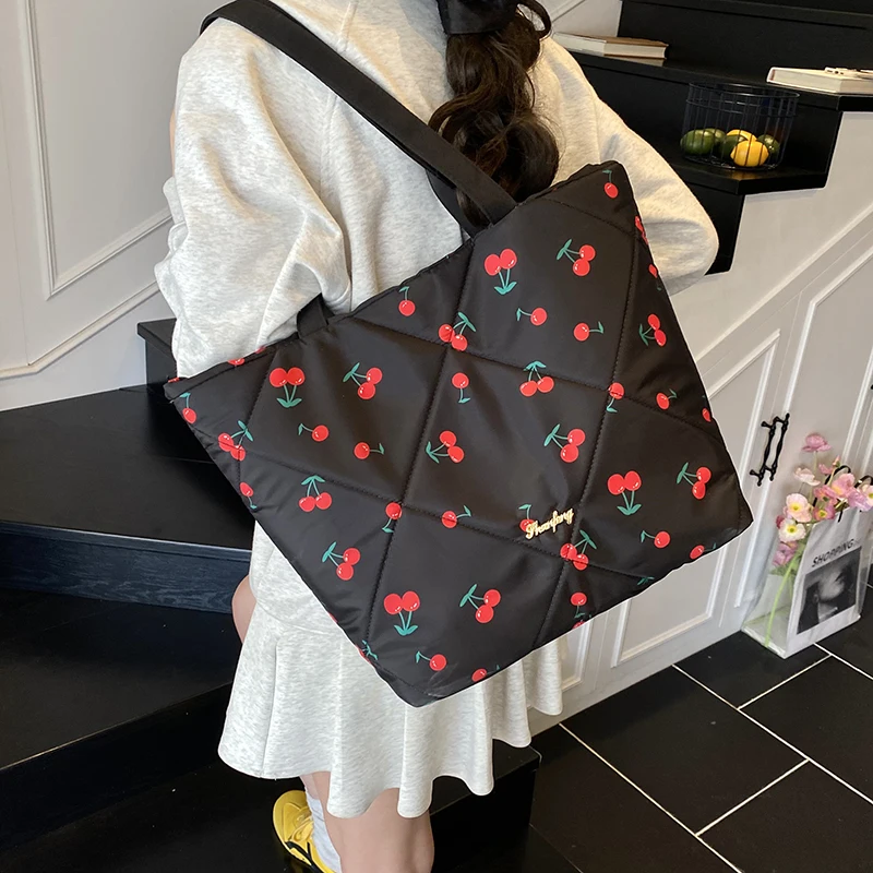 

Fresh Sweet Girl Handbag Fashionable High-end PU Corduroy Printed Shoulder Bag Leisure Shopping Commuter Women's Underarm Bag