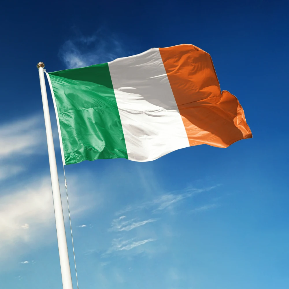 علم أيرلندا مقاس 3 × 5 أقدام بلون حيوي وأعلام آيرلاندز المحظوظة المقاومة للبهتان من البوليستر مع حلقات نحاسية