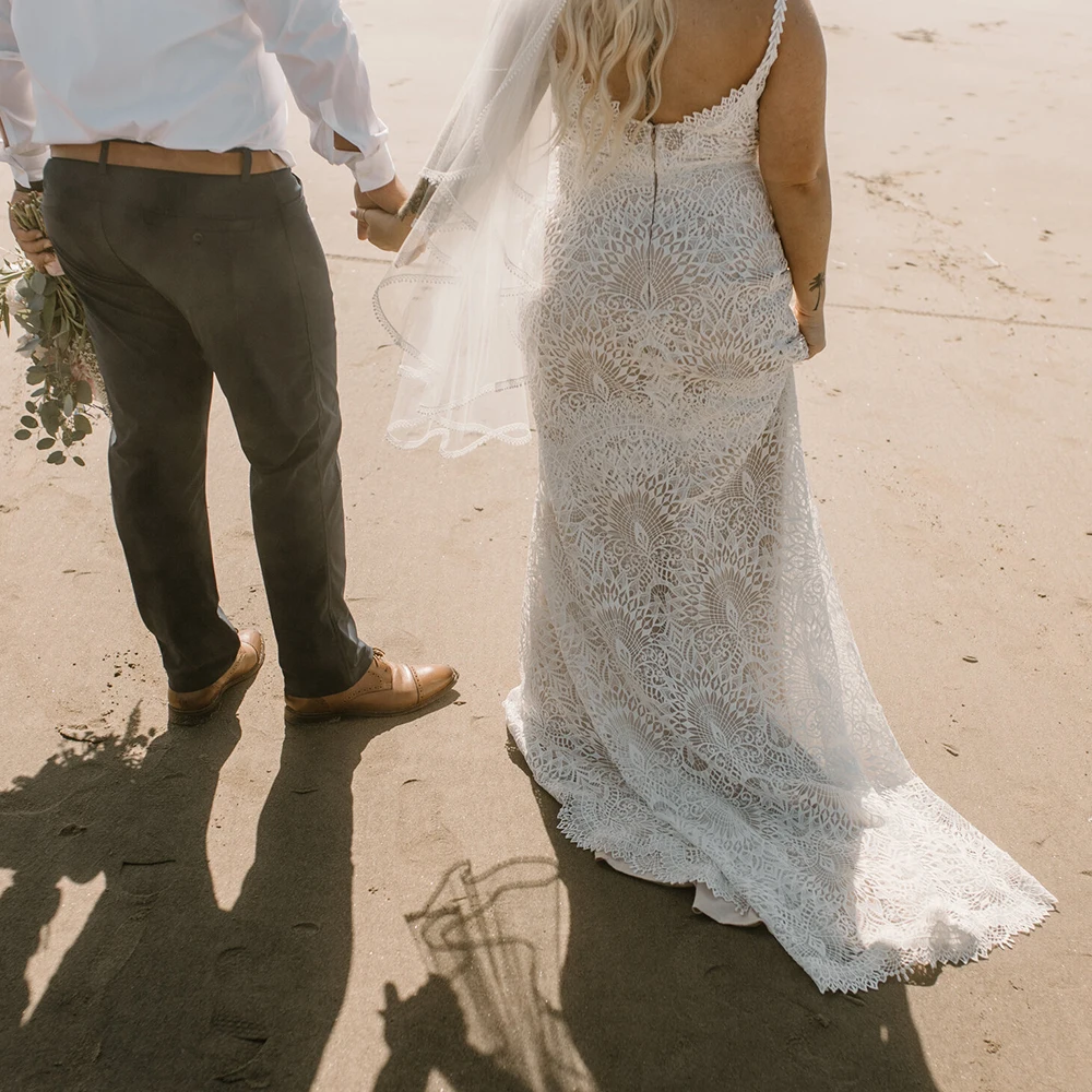 Robe de mariée sirène en dentelle, découpe géométrique, sur mesure, rustique, romantique, col en V, fermeture éclair, grande taille, dos ouvert, sans manches