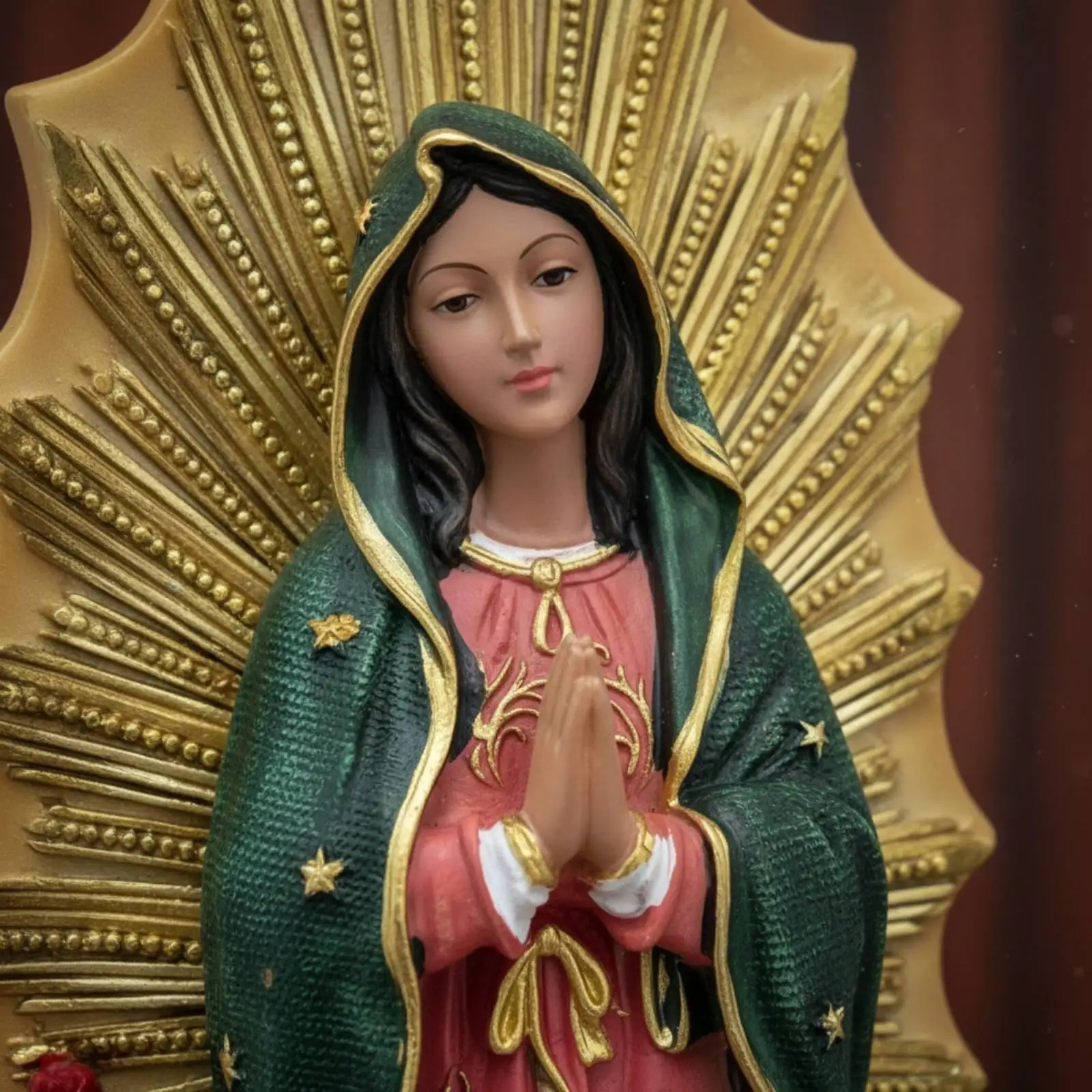 Synthetic Resin Figurine Madonna Virgin Mary Statue Decorative Catholic Sculpture for Bookshelf Home Accent view 4