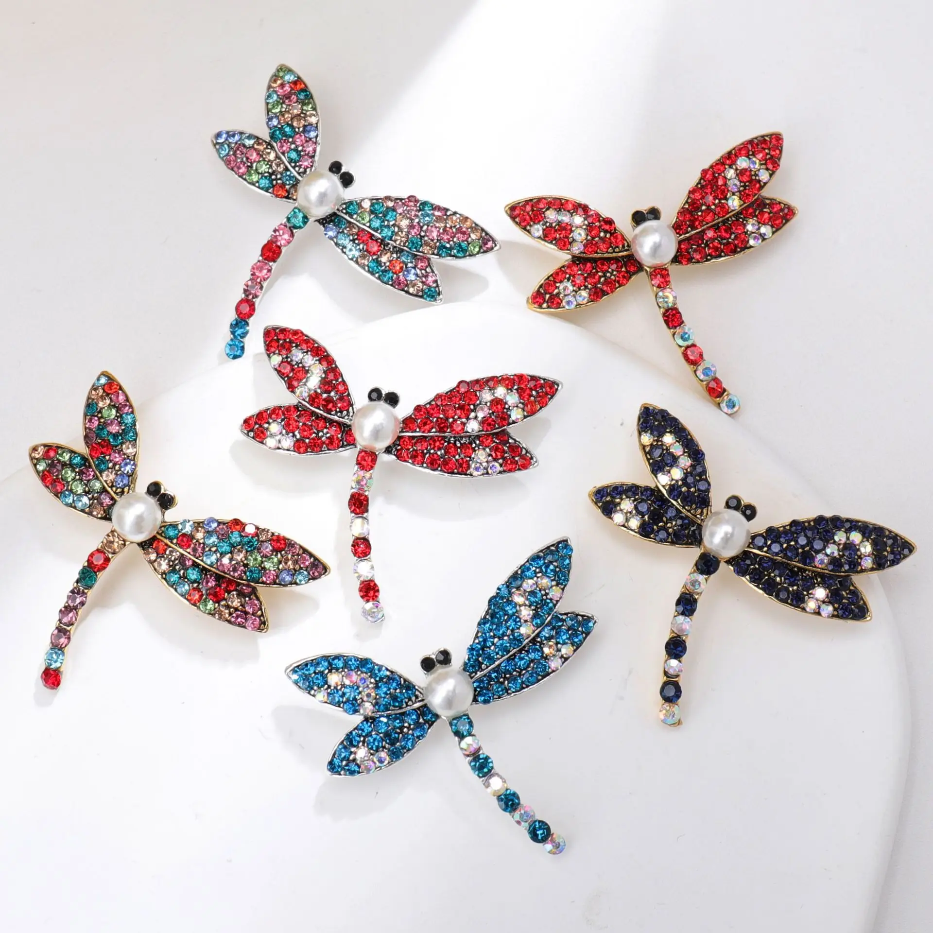 SKEDS Exquisite Classic Crystal Dragonfly Brooches Pins For Women Rhinestone Insect Series Meatl Suit Office Badges Safety Pins