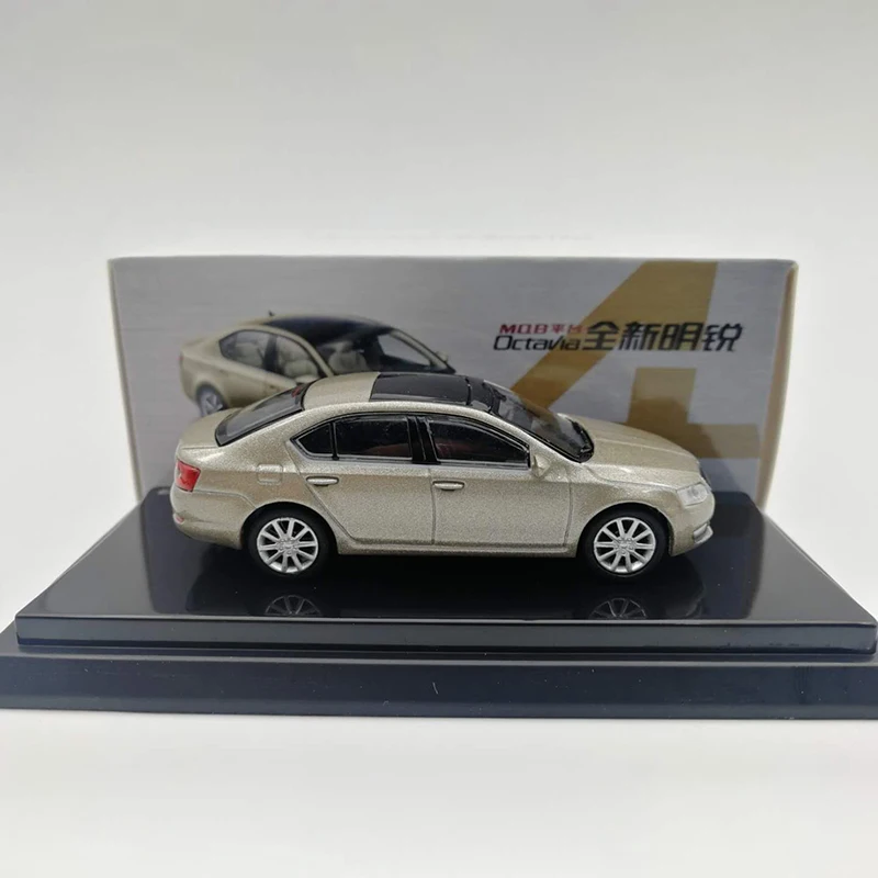 Diecast Alloy 1:64 Scale 30th Anniversary Commemorative Octavia Car Model For Adult Classic Collection Gift Display Souvenir