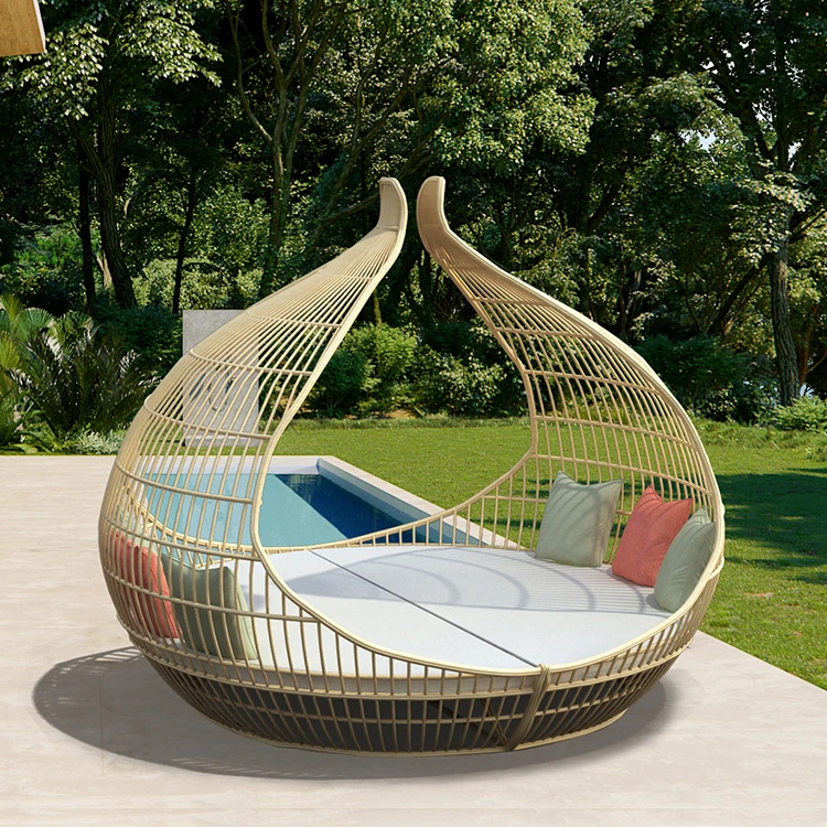 Luxury Garden Patio Outdoor Furniture Oem Latest Rattan-made Daybed Modern Outdoor Day Bed Outdoor Handmade Rattan Petal Sunbed