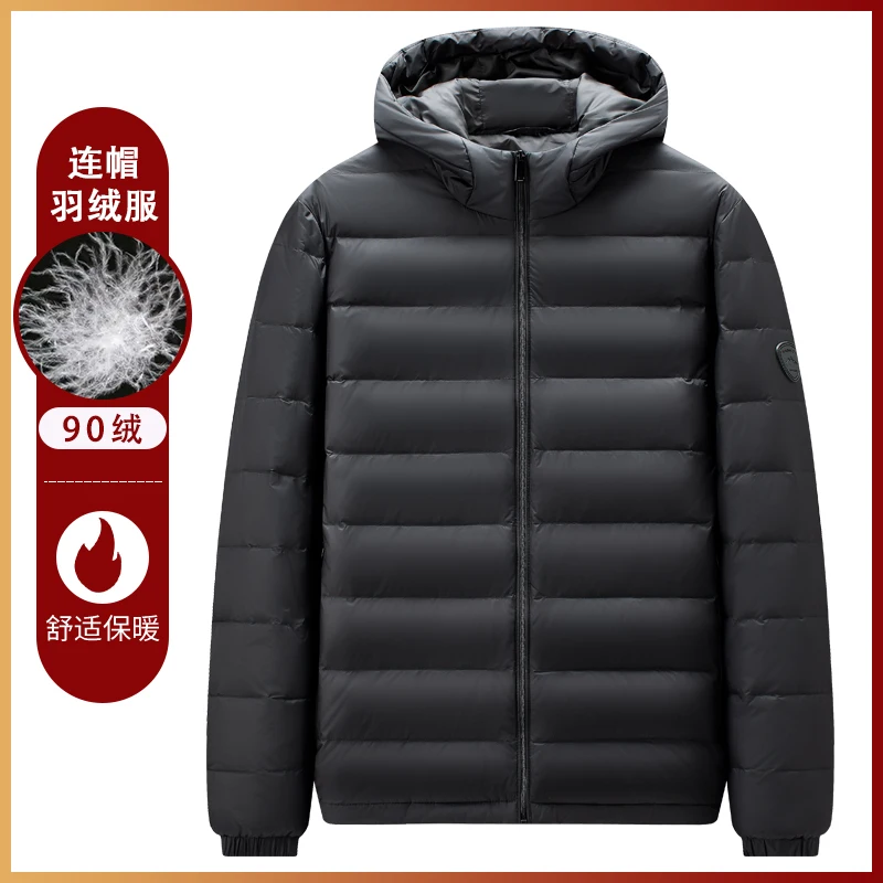 

Этот зимний бестселлер — это легкий и тонкий повседневный и теплый пуховик с капюшоном из утиного пуха 90% пуха.