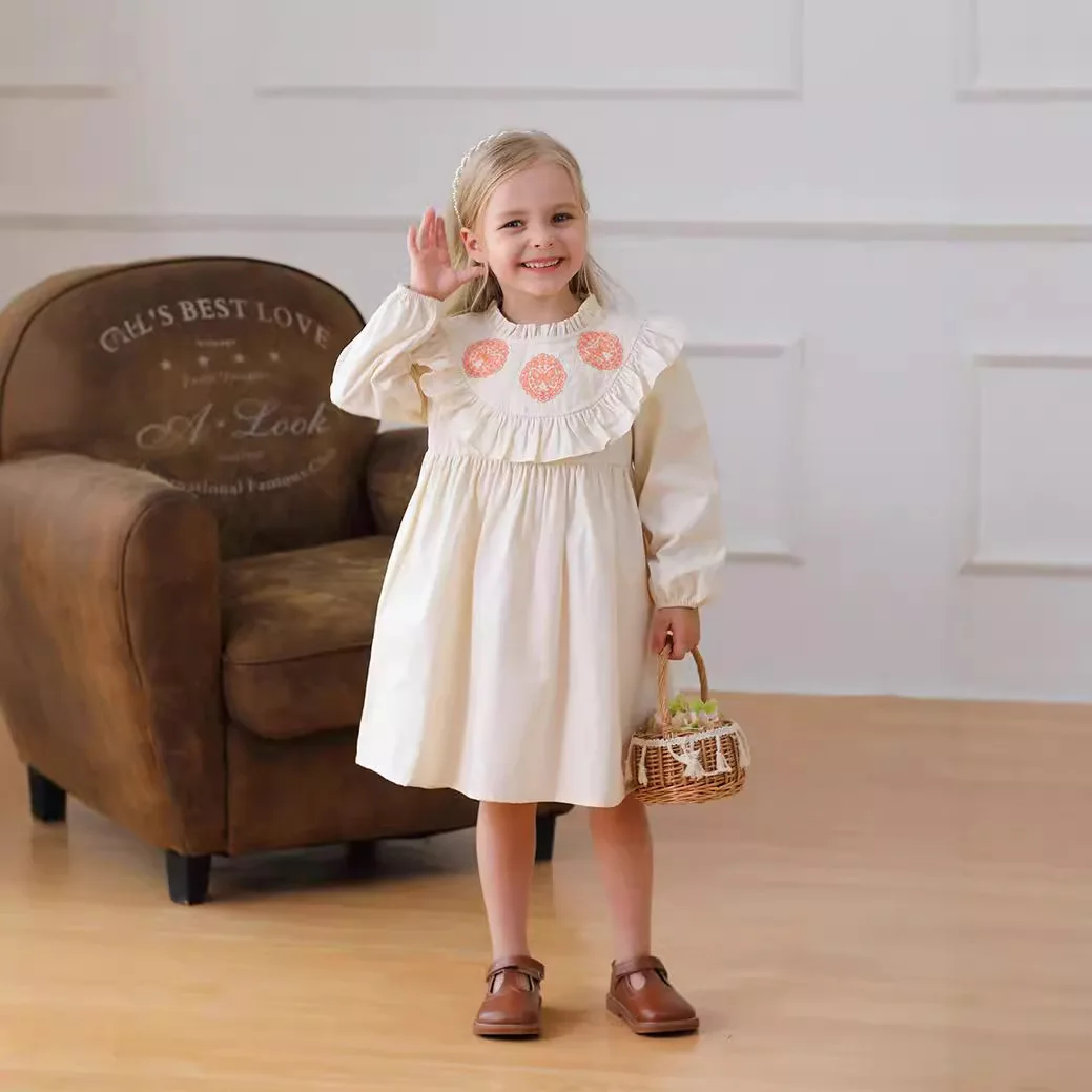 Children's Clothing with Fungus Lace Butterfly Embroidery Girls' Dress 2024 Autumn Collection Standing Collar Long Sleeved Skirt