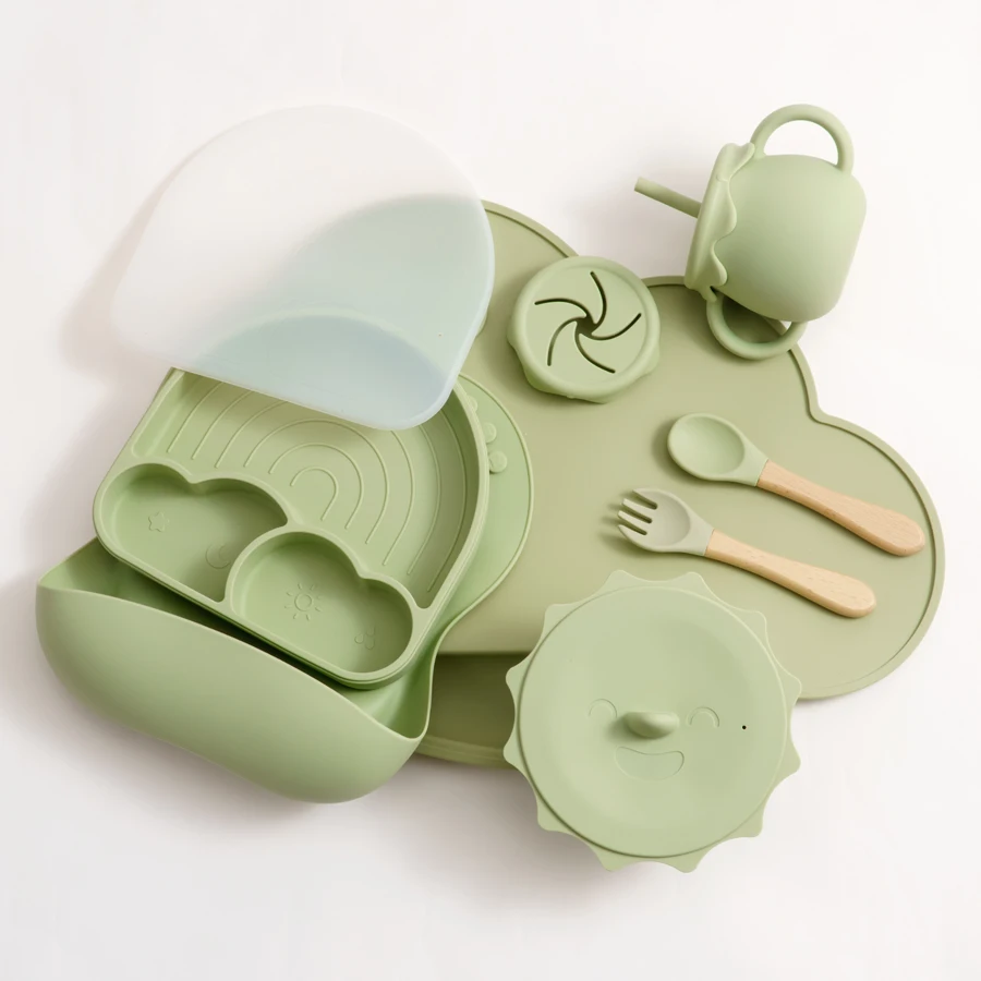 7PCS/Set Silicone Baby Feeding Set Kawaii Plate Baby Dishes Sucker Bowl Newborn Waterproof Bib Placemat Fork Spoon Tableware