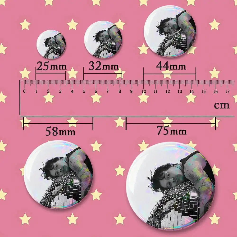 H-Harries S-StylesES HD Print Badges Pretty Round Display Brooches IP merchandise 32mm 58mm 75mm 44mm 25mm