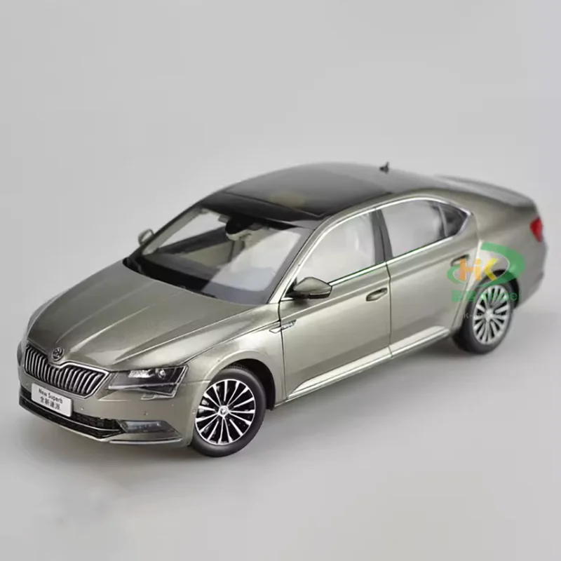 

Diecast 1：18 Scale SUPERB NF Alloy Car model Static Display Collectibles souvenirs Scene simulation Adult gift