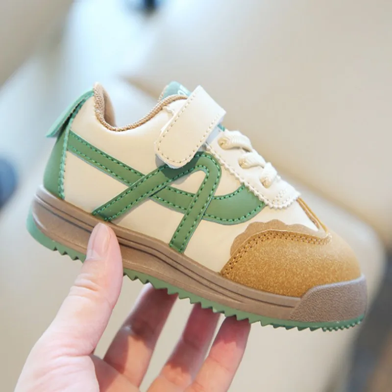 Chaussures Forrest Gump pour enfants 2025 printemps automne chaussures de sport pour garçons chaussures de planche décontractées chaussures d'entraînement pour bébé à semelles souples pour filles