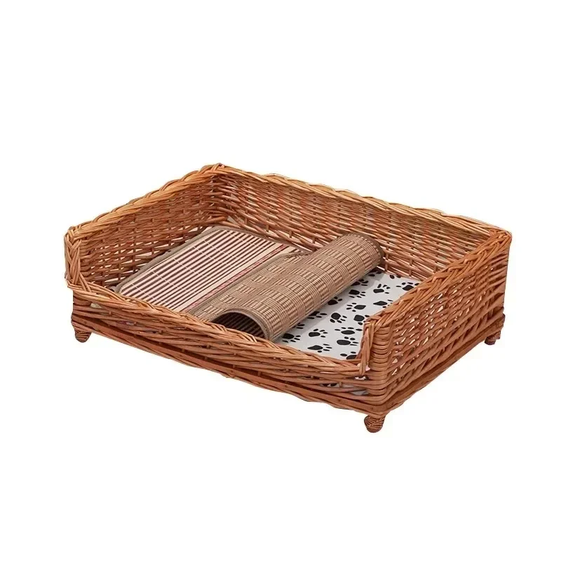 Rattan kennel, summer  mat can be rem ved an d was hed, mat off the grou nd can be used
