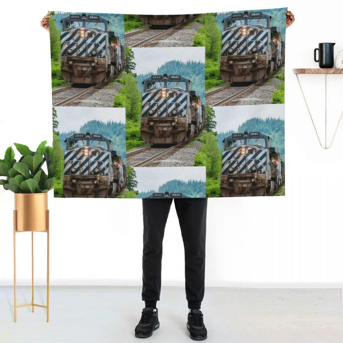 Locomotive in Canada Throw Blanket Thermals For Travel Comforter Single Extra Large Throw Thin For Decorative Sofa Blankets