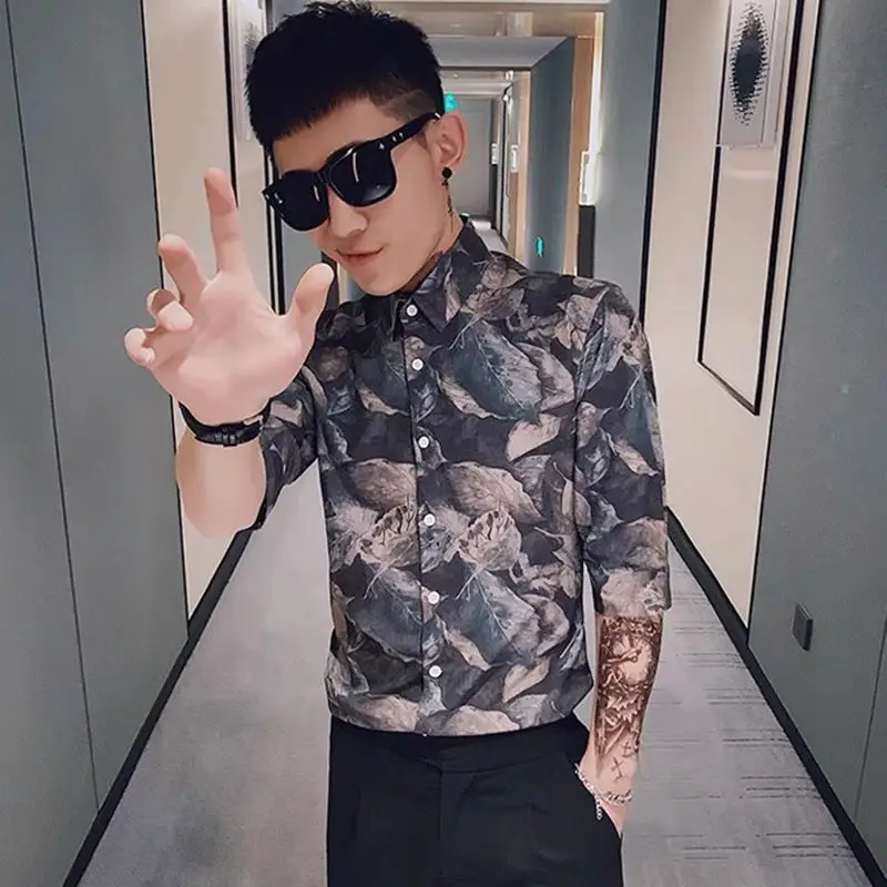 Casual Summer Floral Shirt Men's Fashionable Handsome Short Sleeve Five Points Brand New 2025 Trendy Youth  Shirt