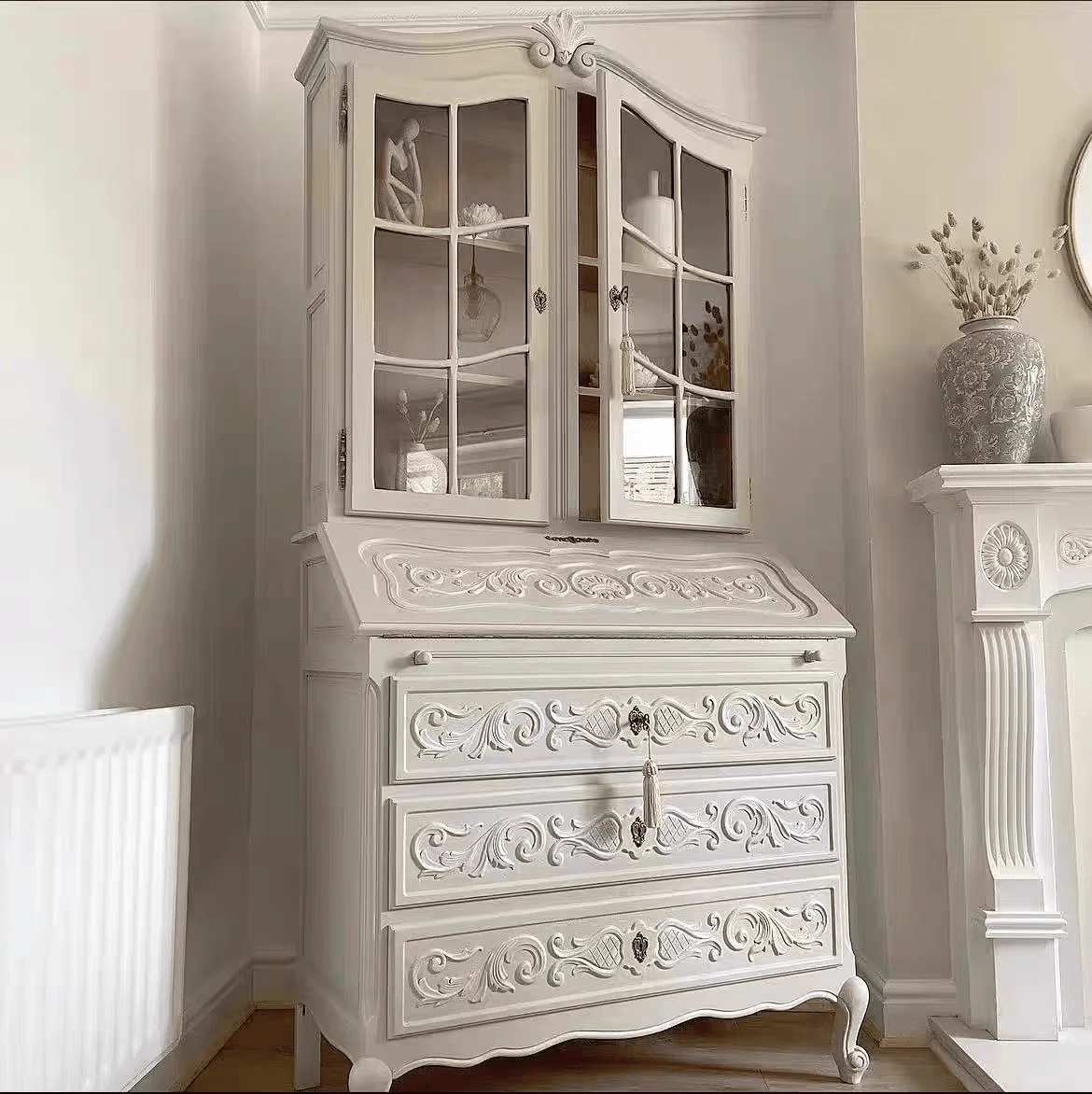 French white retro solid wood wine cabinet European carved chest cabinet simple light luxury side cabinet with drawers