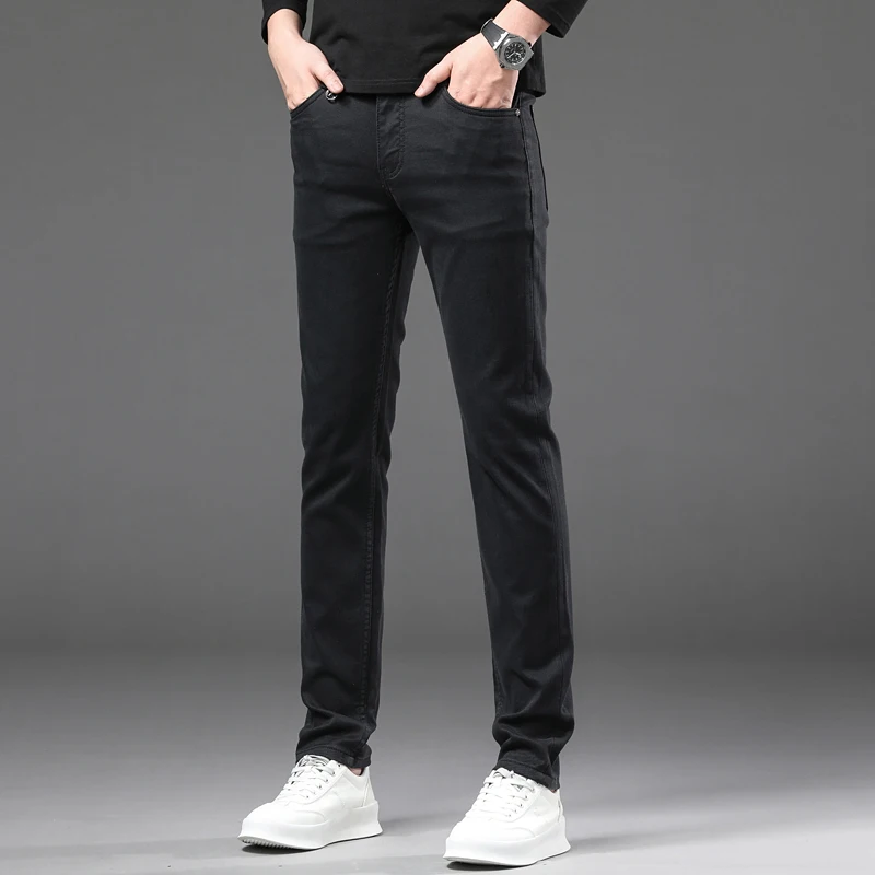 Czarne dżinsy Moda męska Prosta jesienna odzież męska Biznesowe spodnie na wszystkie mecze Casual Stretch Slim Denim Tappered Pants