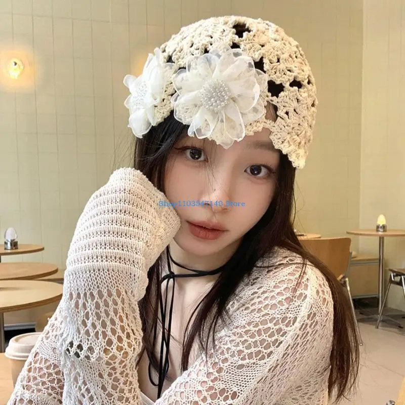 P88B اليدوية الكروشيه بيني قبعة جوفاء زهرة الجمجمة قبعة المراهقين فتاة قبعة صوفية