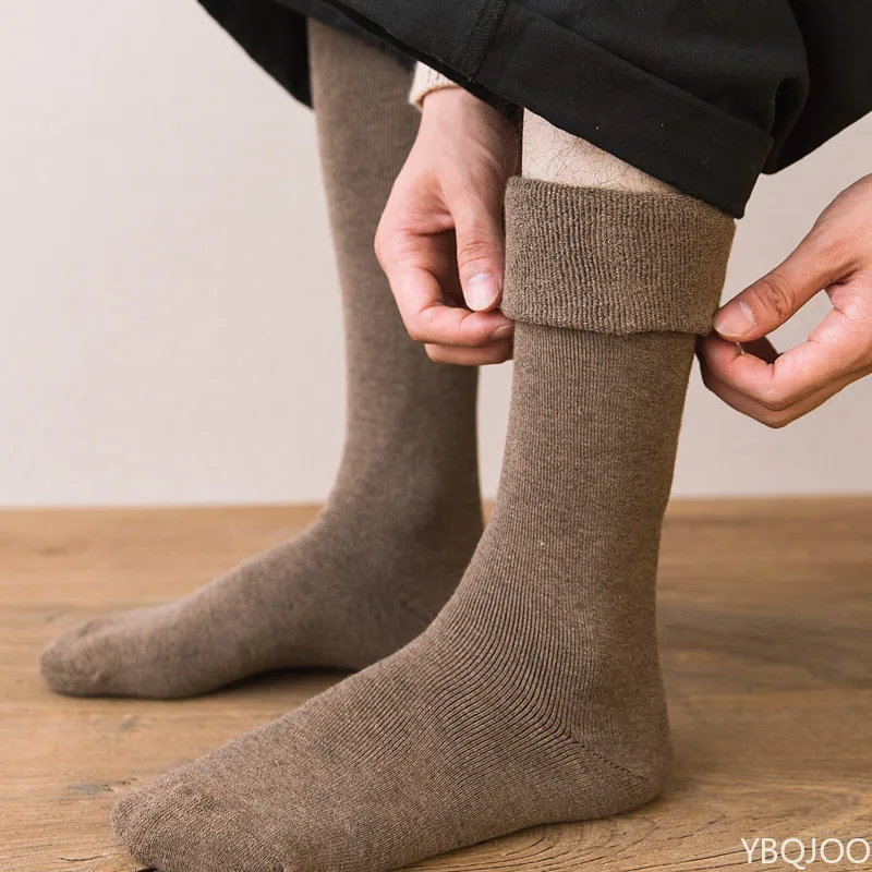 5 pasang kaos kaki panjang pria ukuran besar, kaos kaki betis tinggi untuk musim dingin dengan lapisan bulu tebal, kaos kaki katun panjang berumbai hangat untuk pria