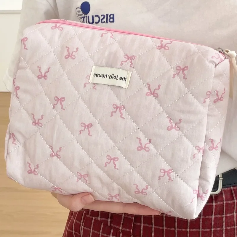 1PCS Solid Color Quilted Pink Cosmetic Handbag for Women Zipper Pink Bow Pattern Cute Makeup Bag Travel Toiletry Wash Bag Case