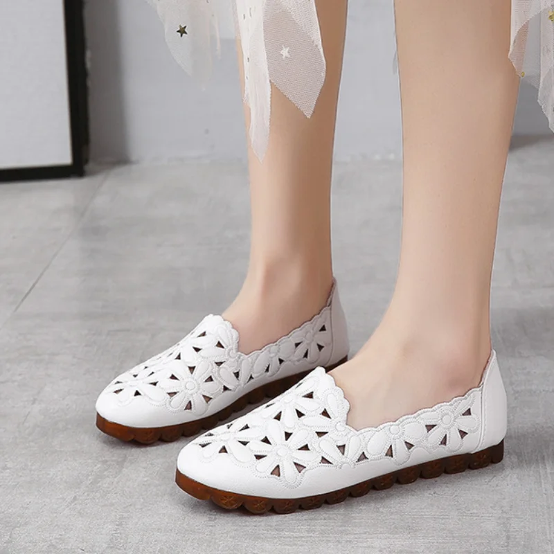 Beef Tendon Sole Hollow Shoes Summer New Fashion Shoes Casual Flat Women Shoes Slip on Lazy Shoes Beanie Shoes