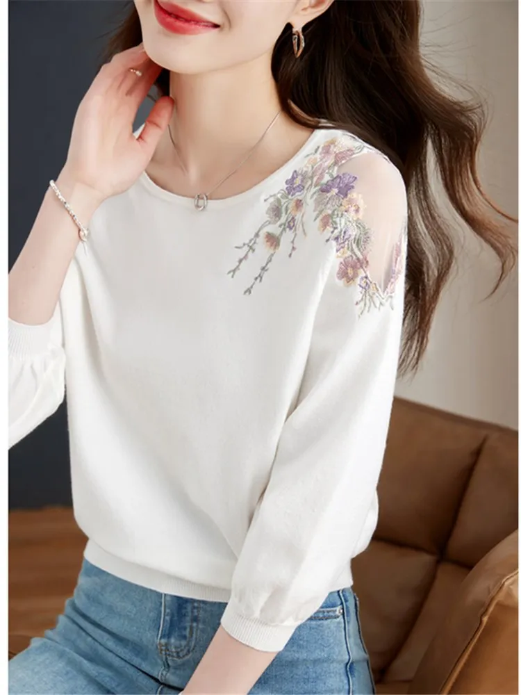 Flower Embroidery White Knit Pullover Sweater Short Tops Autumn Winter Women Elegant Chic Slim Casual Knitwear Lady B2375