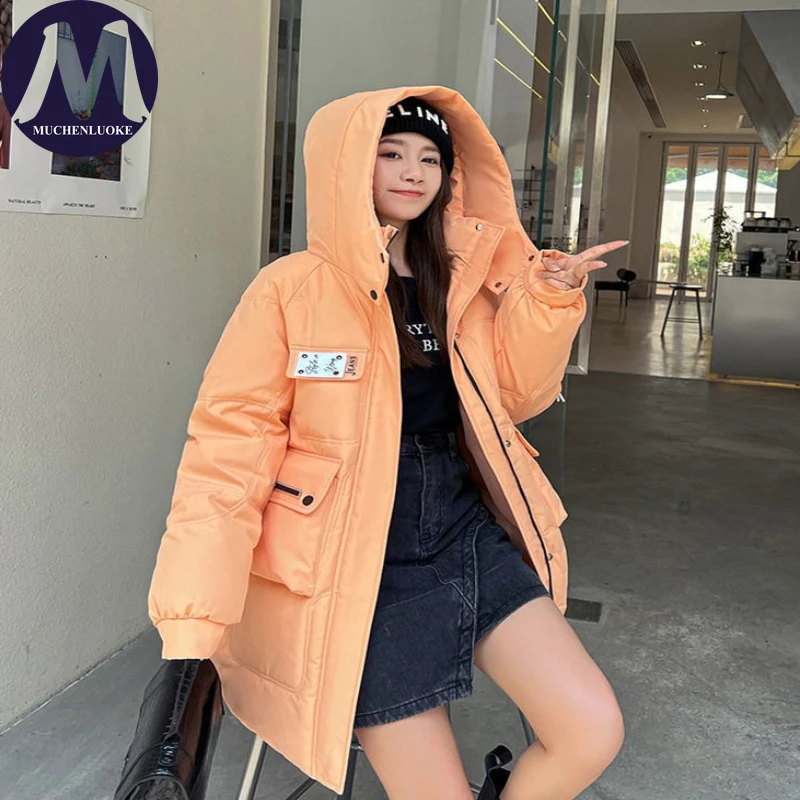 سترة شتوية نسائية أنيقة 2025 بأكمام طويلة مع قلنسوة سميكة ودافئة على الموضة الكورية معطف سترة فضفاض غير رسمي للنساء