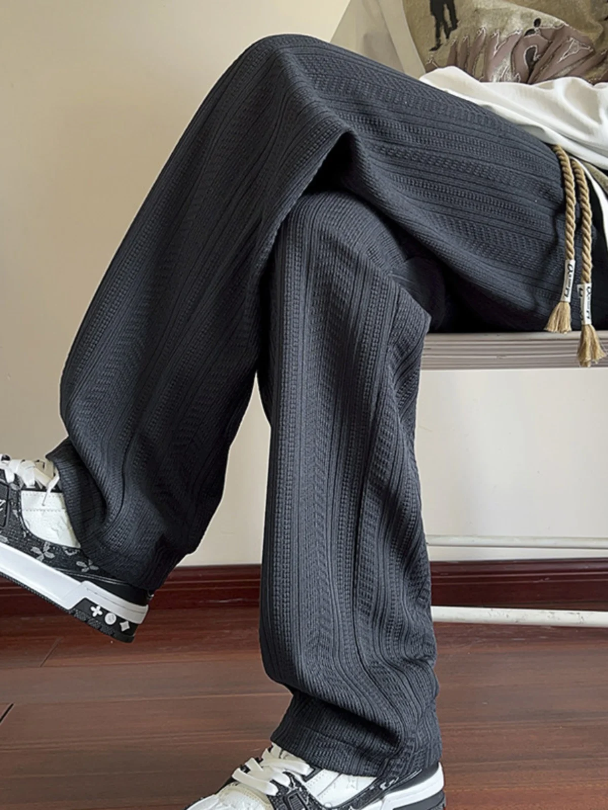 

Мужские повседневные спортивные брюки для весеннего сезона: американский тренд, плотные джоггеры, дизайнерская модель, прямые штаны