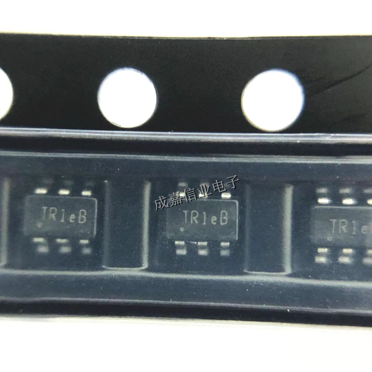 100 unids/lote 74LVC1T45DW-7 SOT-363 marcado; Traducción TR-niveles de voltaje Logic LVC 1G traductor