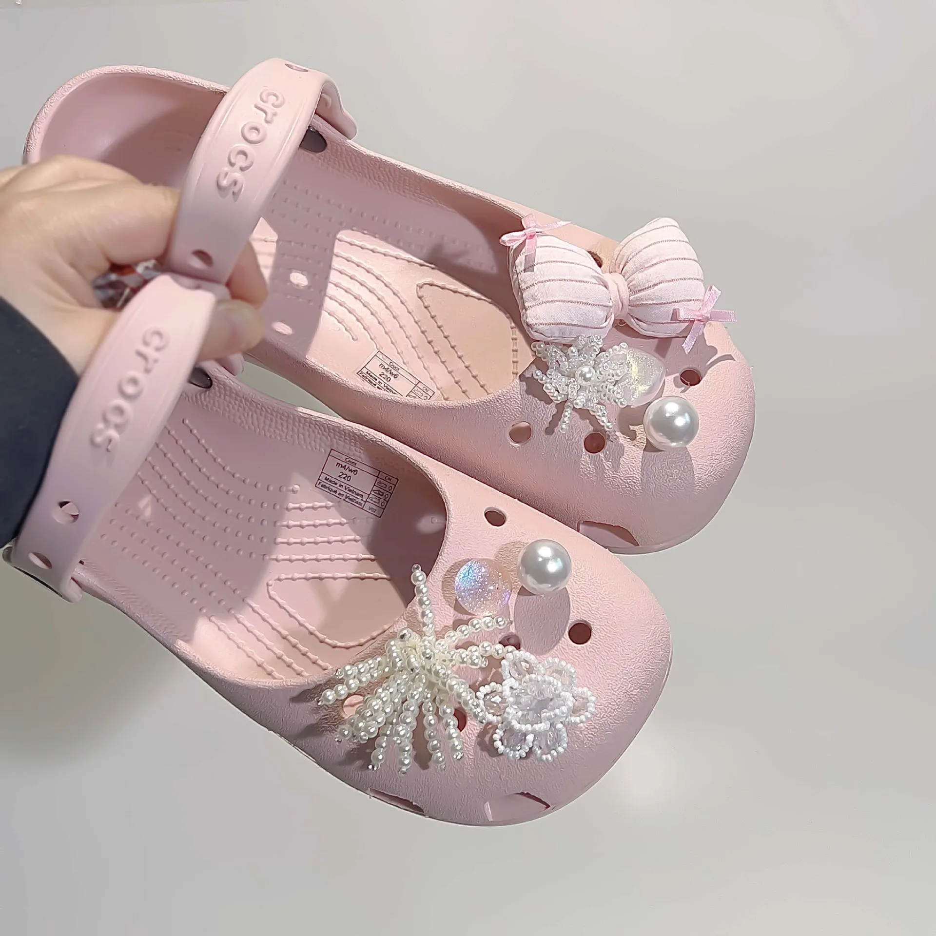 

Ballet Style Clog Shoe Charms Luxury Heavy Duty Pearl Beaded Decor Buckles Cross-Border Shoe Accessories