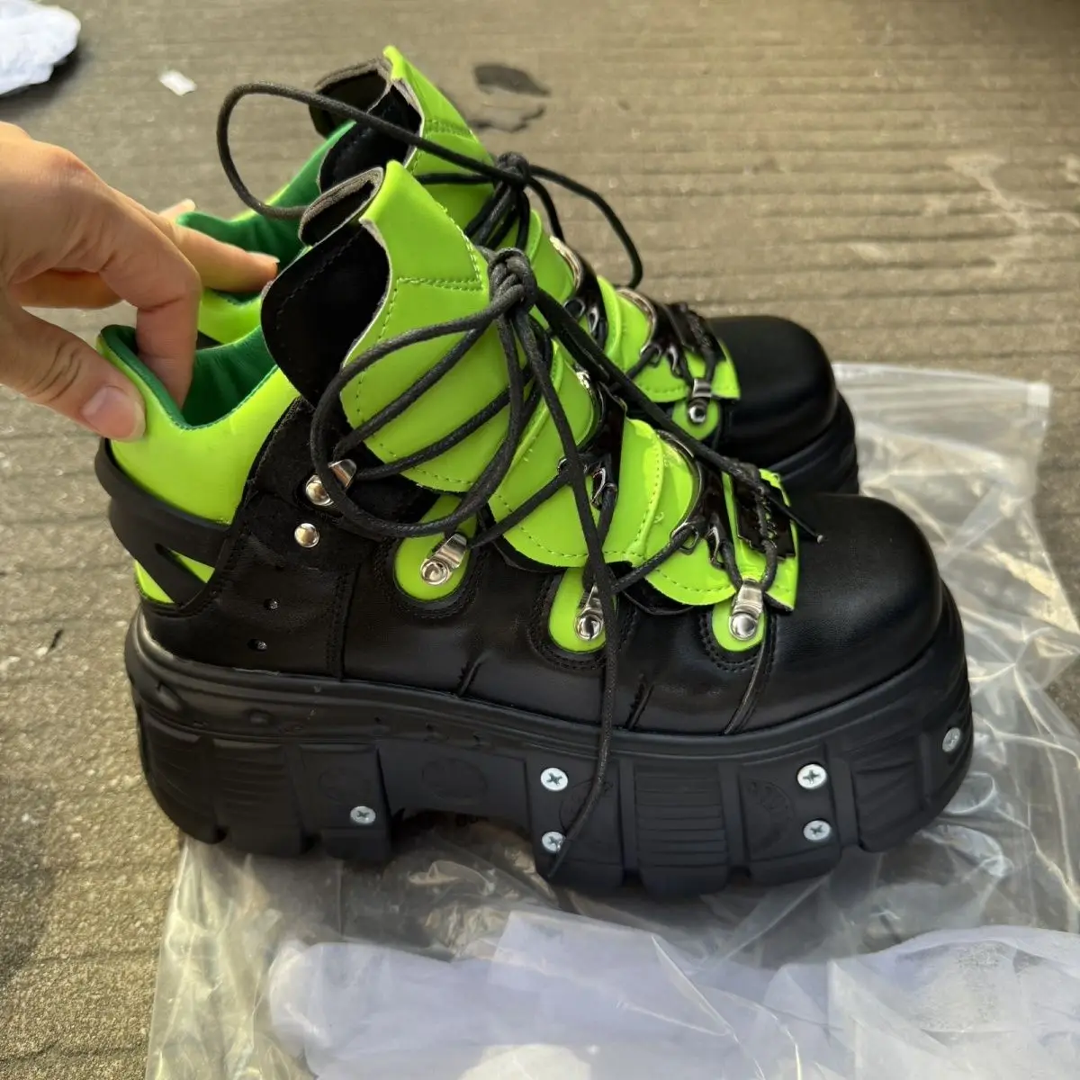 New Women's Color Matching Dark Punk Wind Shoes High-quality Women's Breathable Enhanced Platform Casual Shoes Women's Shoes
