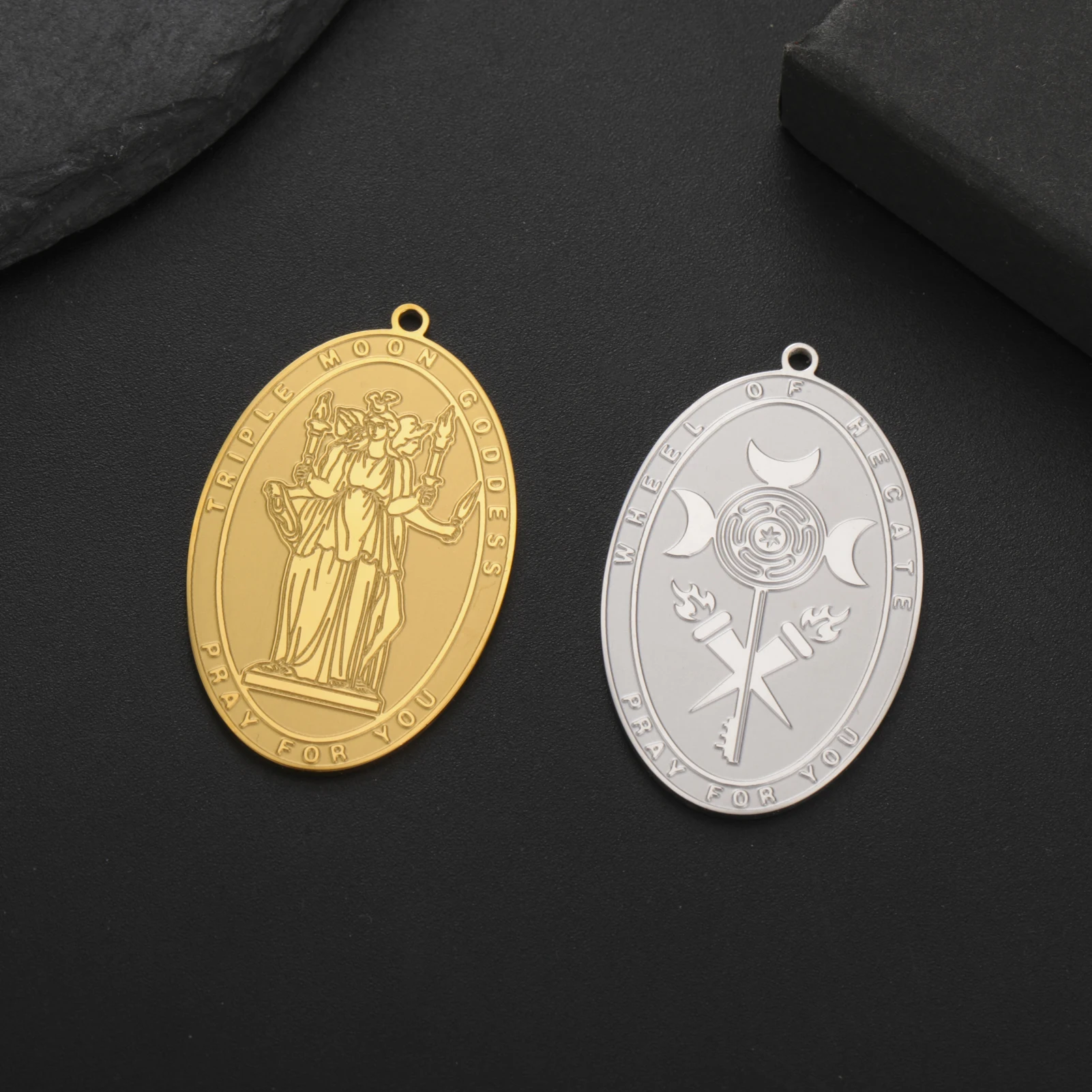

1PC Double-sided triple moon goddess pendant stainless steel vintage Hecate's wheel necklace prayer amulet jewelry