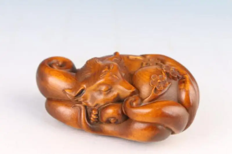 Lovely Boxwood Hand Carved Fox Figure Statue Netsuke Collectable