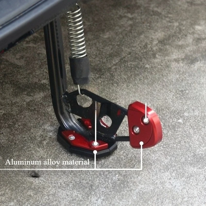 Suitable for YamahaNMAX 155 from20 to 26 years with extended side support, large seat, aluminum footrest,side kick assist device