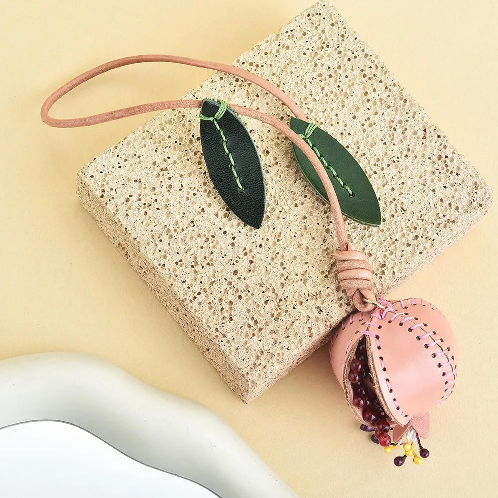 

Милый кулон с фруктами и гранатом, клубничная вешалка, брелок из искусственной кожи, креативная сумка ручной работы, подвеска для мужчин