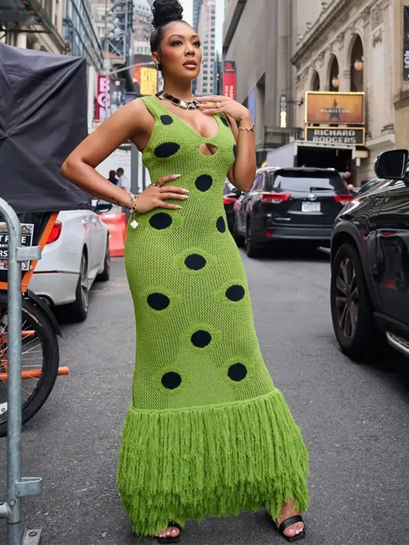 Women Sexy See Through Knitted Maxi Dress Hollow Out Deep Neck Pot Robes Tassel Hem Fork Party Vestidos New Lady Club Dress RS6G