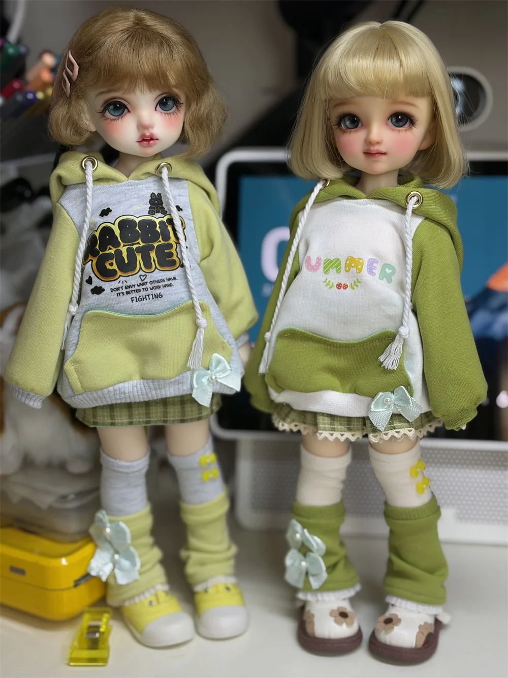 

BJD doll clothes suitable for 1/4 1/5 1/6 size color block sweatshirt set clothes set doll accessories (4 points)