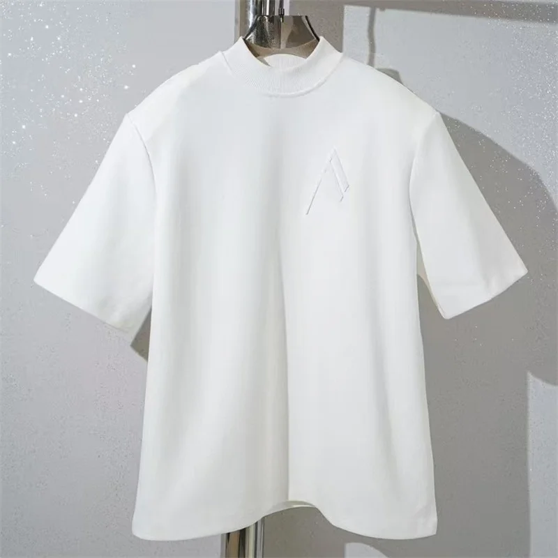 T-shirt femme nouvelle lettre brodée col rond pull pour l'été 2025 style couple coupe ample mélange de coton haut à manches courtes