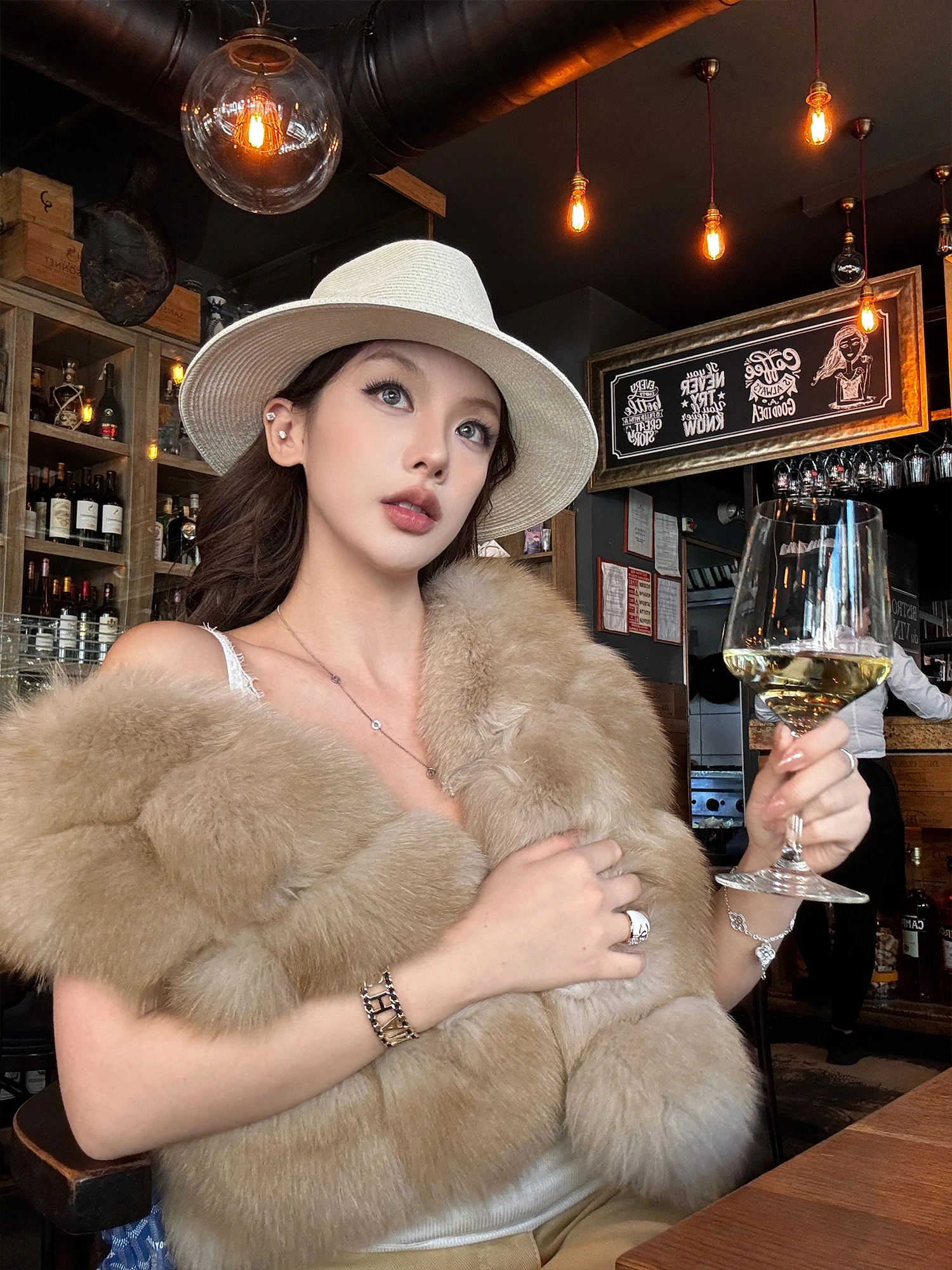 سترة فراء الثعلب المستوردة من Moonlight Milk Fox للنساء، حرفية مرقعة، سترة فرو بياقة فواكه خضراء للنساء