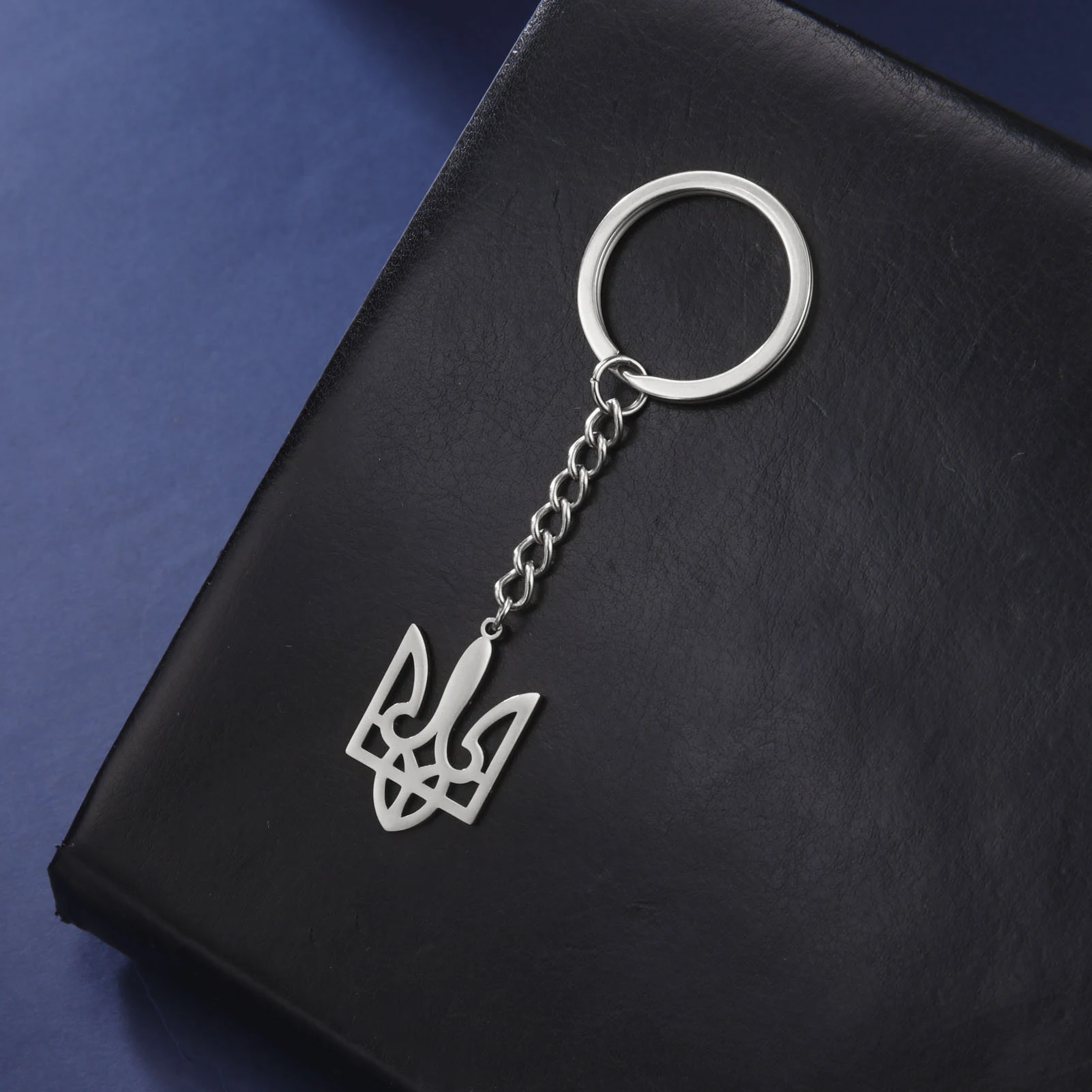 Dreamtimes New Ukraine National Logo Keychain Women\'s Men\'s Stainless Steel Pendant Accessories Jewelry Gift