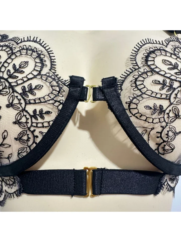 Bikini with intricate embroidery lingerie set, sexy metal front clasp hollow-out swimsuit five-piece set