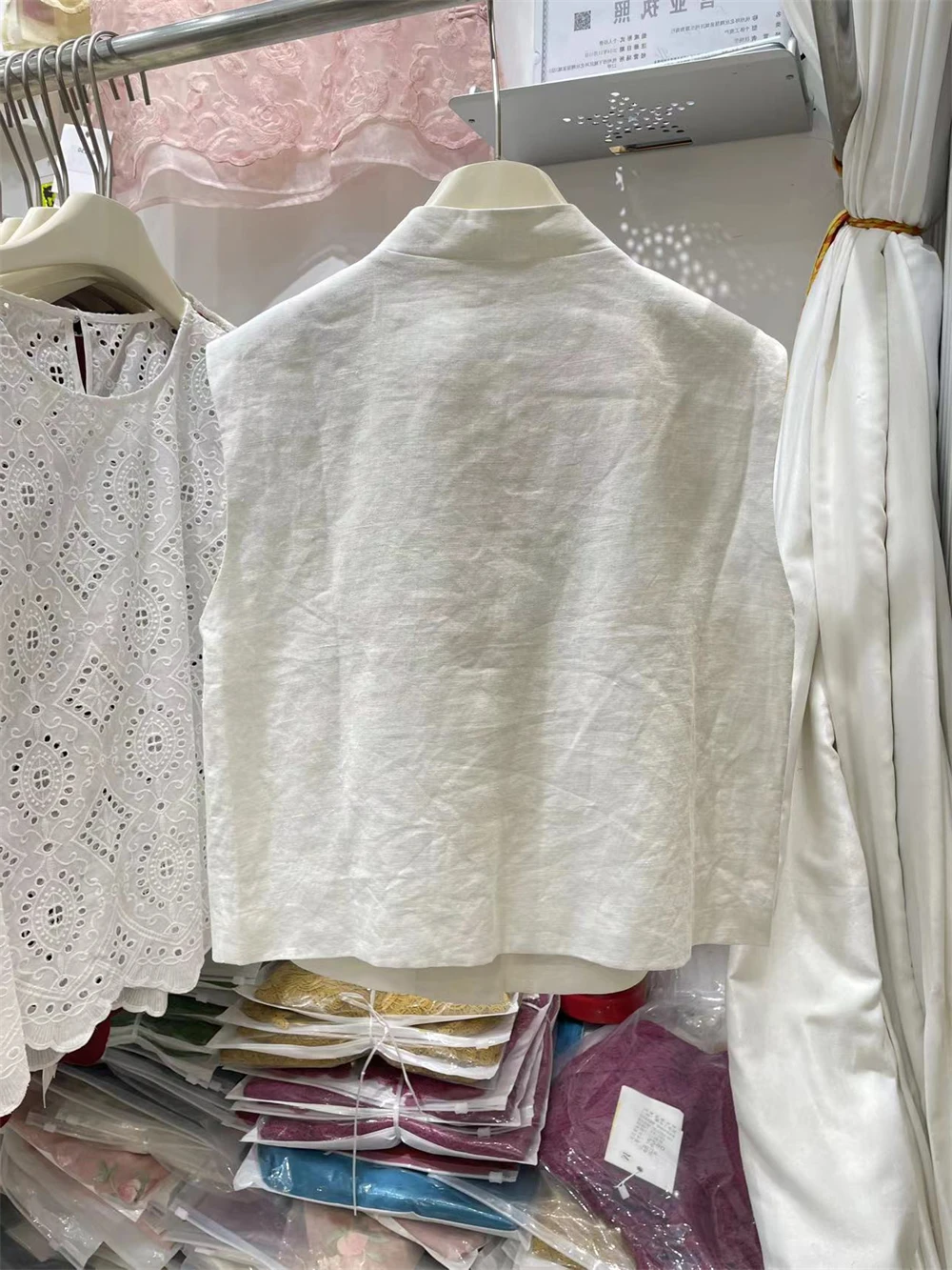 Nouveau gilet chinois à boutons lourdement orné, haut ample et élégant pour femmes, design estival, taille petite