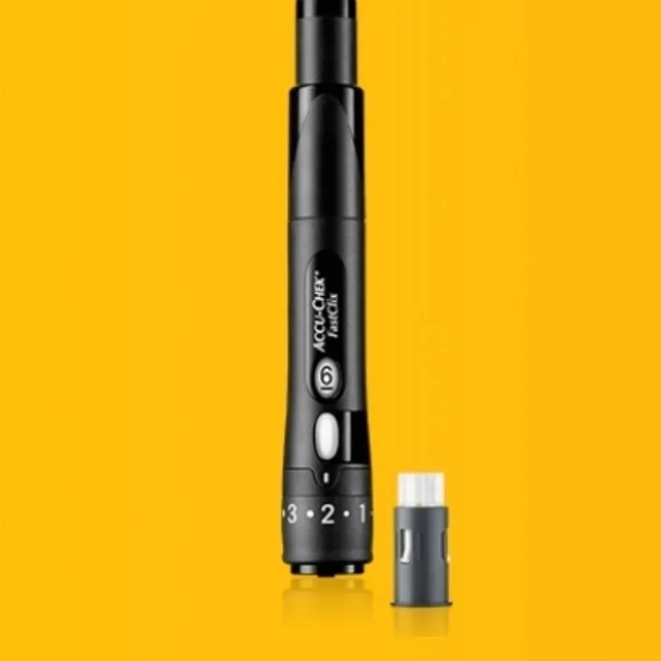 アキュチェック-ファーストクリックス-ペン型穿刺器キット（72本のランセット付き）-最新日付