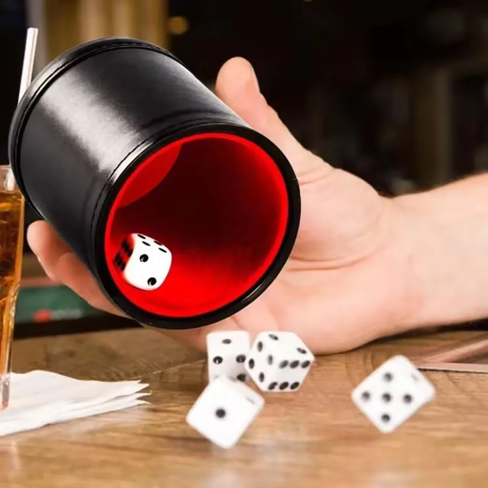 Taza de dados de cuero con tapa verde y roja, interior silencioso para dados de liar, perfecta para dados de liar, juegos de mesa, Farkle