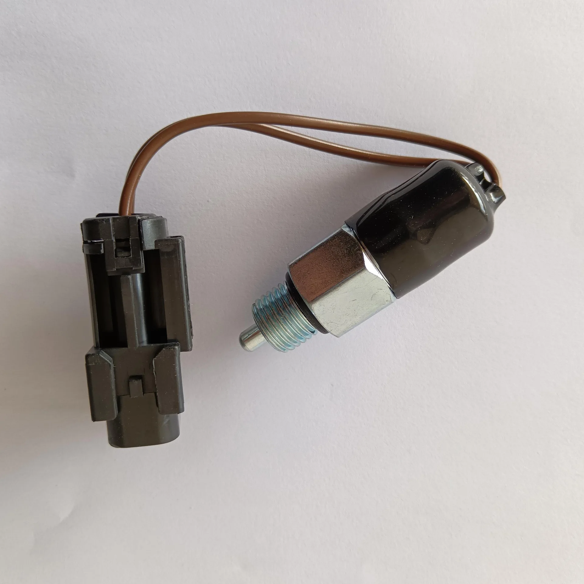 

Applicable to accessory parts Car switch 32006-CD10C is suitable for bell car sensors Applicable to accessory parts