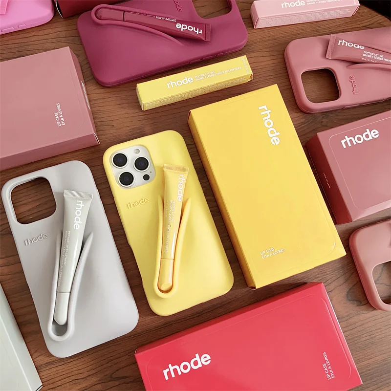 Capa de Silicone Macia RHODE para iPhone 11 12 13 14 15 16 Pro Max Plus 17 com Suporte para Batom e Brilho Labial